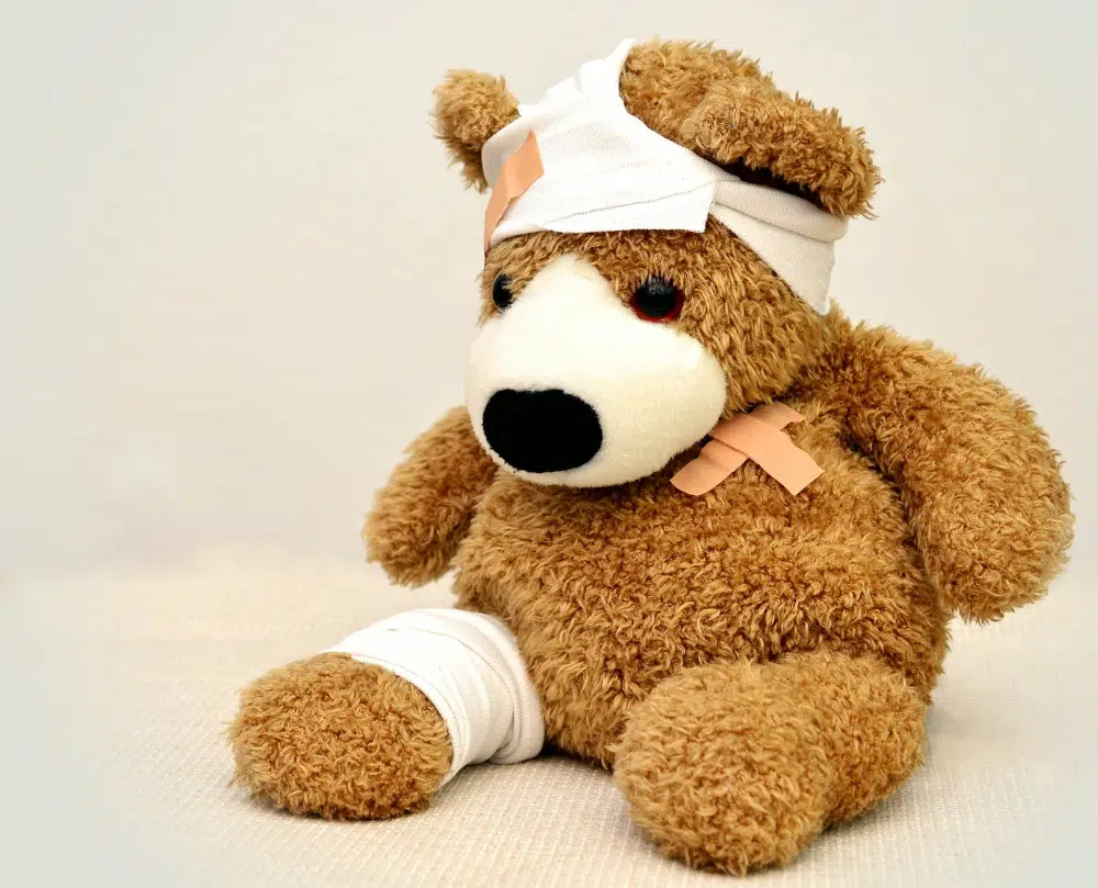 Free Design Assets for Healthcare Designers: Injured Brown Bear
